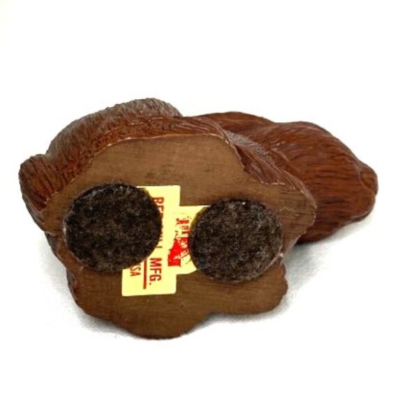 Vtg Red Mill Mtg Bunny Rabbit Figurine Pecan Resin 1991 - Picture 7 of 8